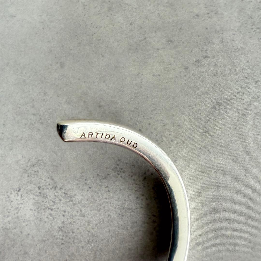 ARTIDA OUD アルティーダウード シルバー バングル bone