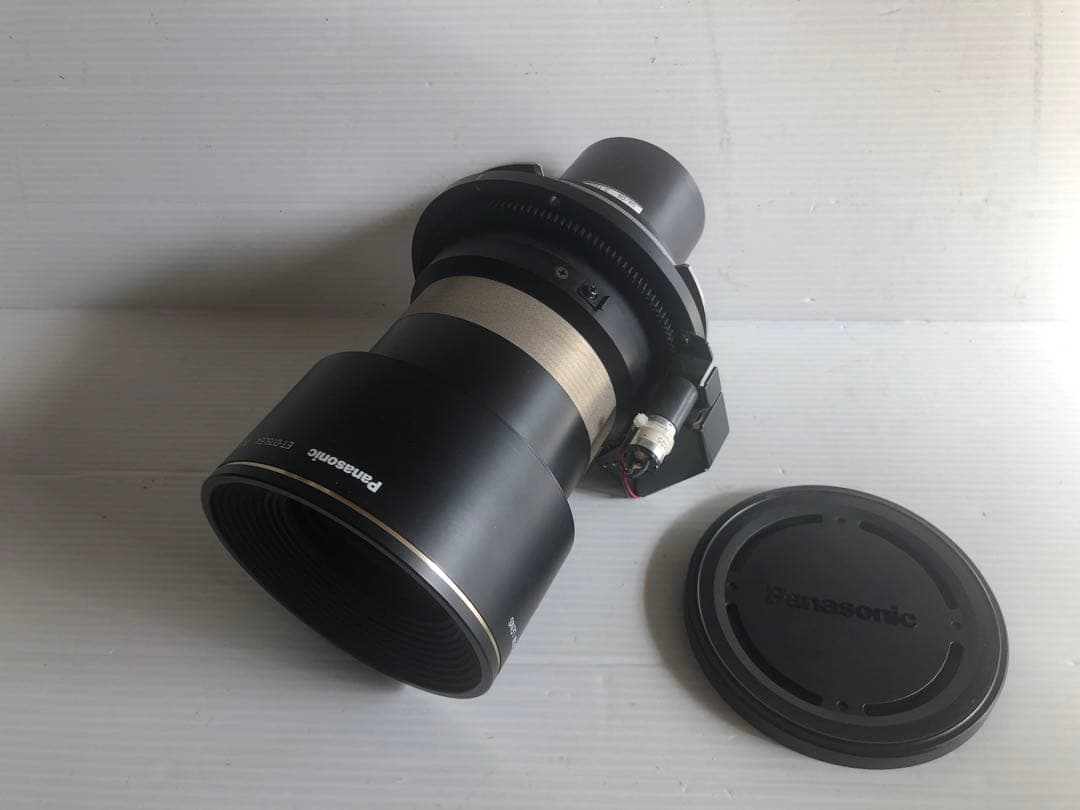 PANASONIC プロジェクター　用　長焦点レンズ ET-D75LE4 日本製