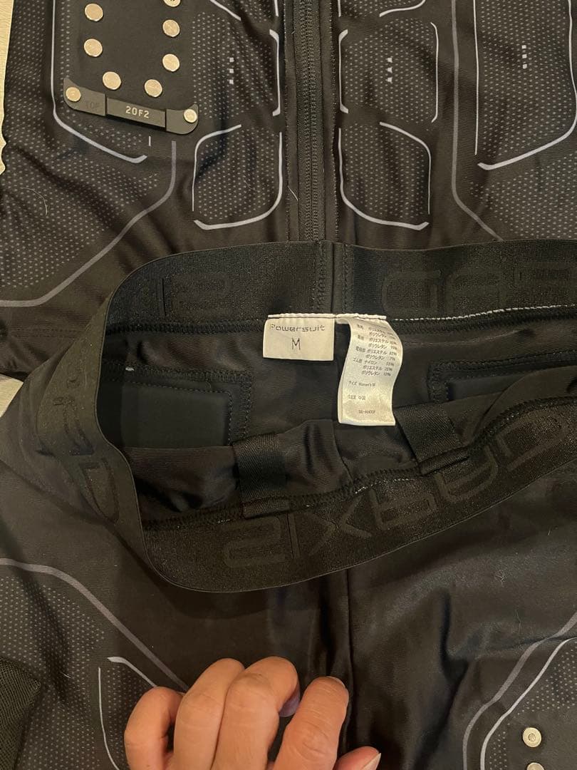 ゆ*ず様 シックスパッド上下正規品　上S下M