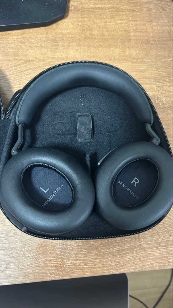 Sennheiser Momentum 4 Wireless