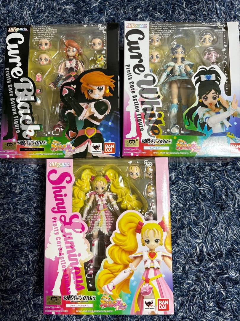 S.H. Figuarts キュアブラック　キュアホワイト　シャイニールミナス