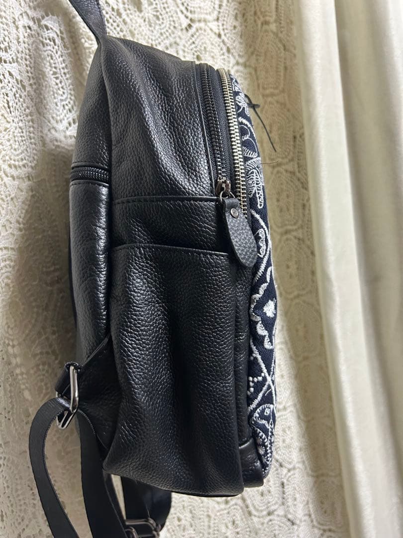 51005A ミナペルホネンハーフハンドメイド本革リュック　シンフォニー