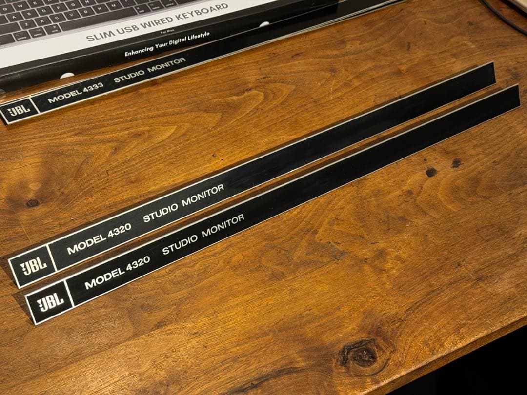 JBL 4320 グリルエンブレム サランネット・ロゴプレート　中古2枚ペア