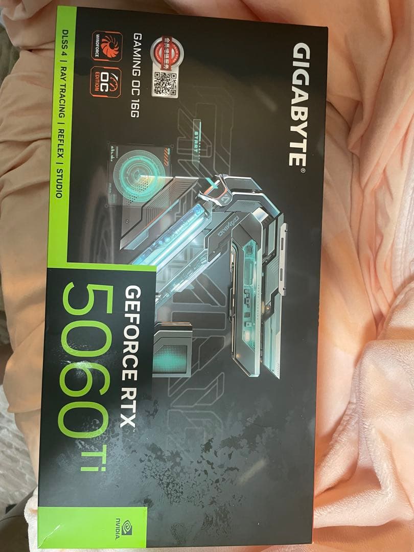 GIGABYTE GEFORCE RTX 5060 Ti 16gb本体