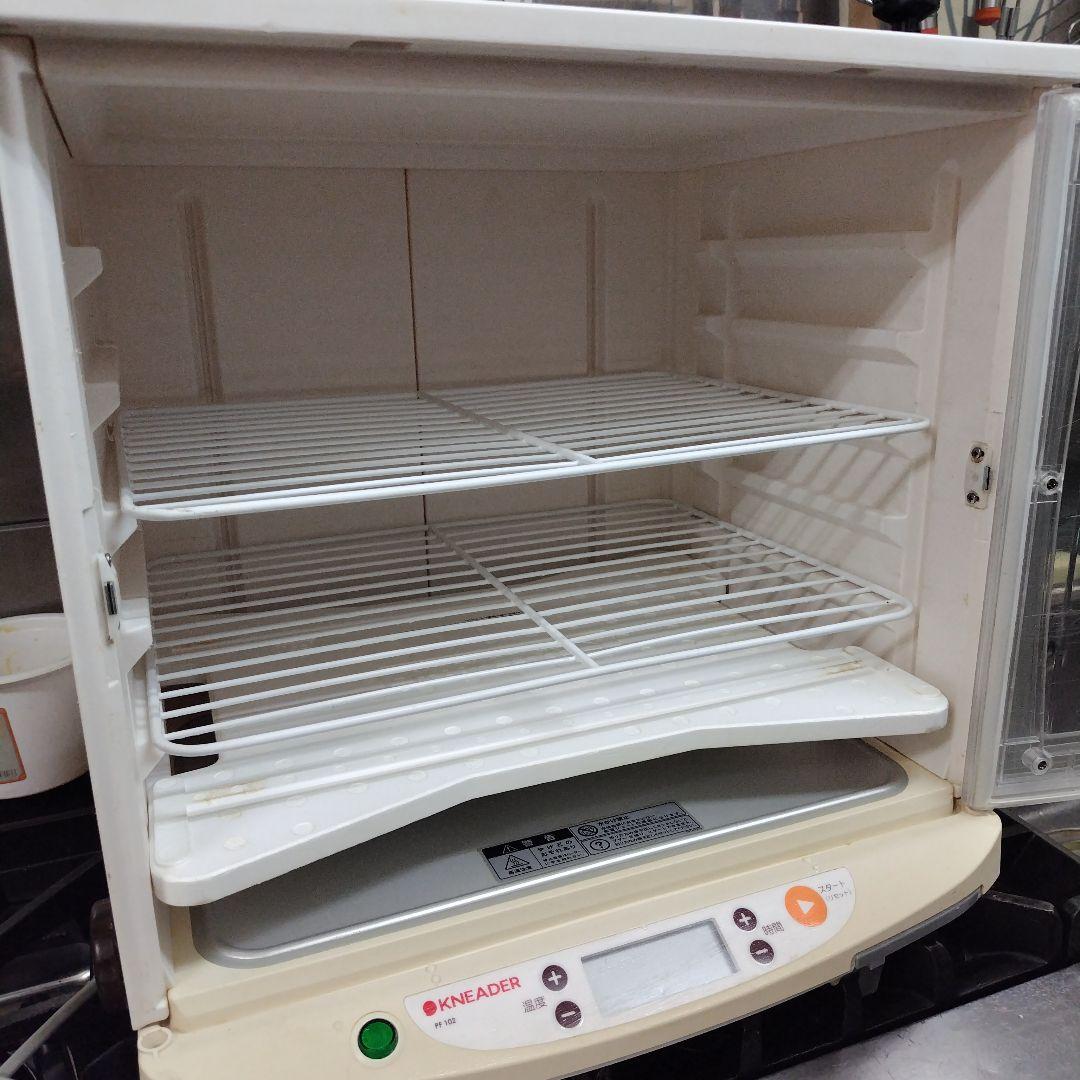 日本ニーダーの電子発酵器　PF102