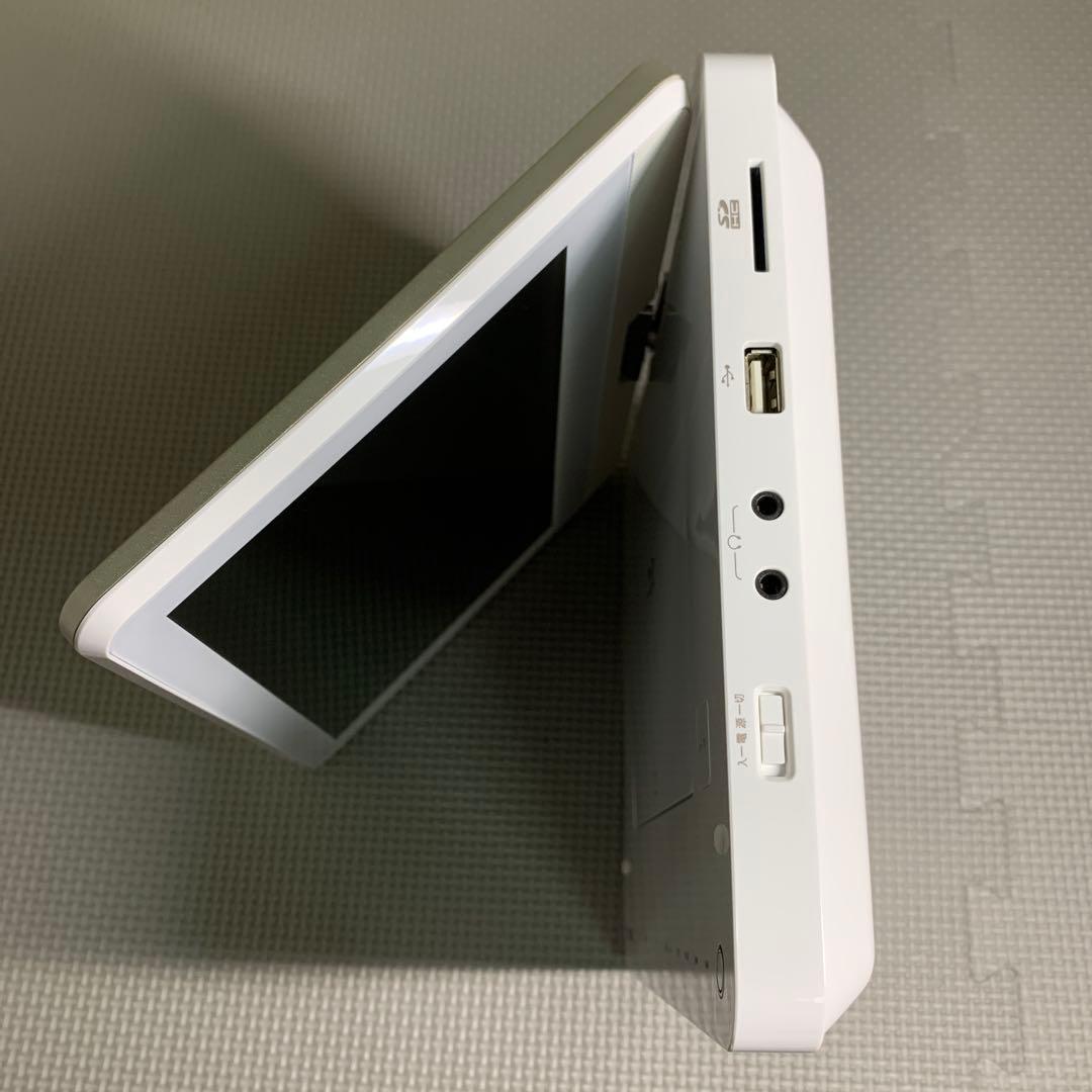 東芝 9型ポータブルBlu-rayプレーヤー　REGZA SD-BP900S