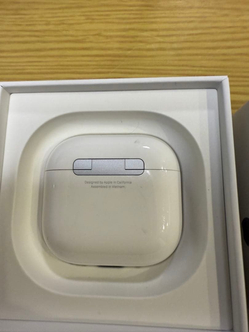 AirPods4 アクティブノイズキャンセル