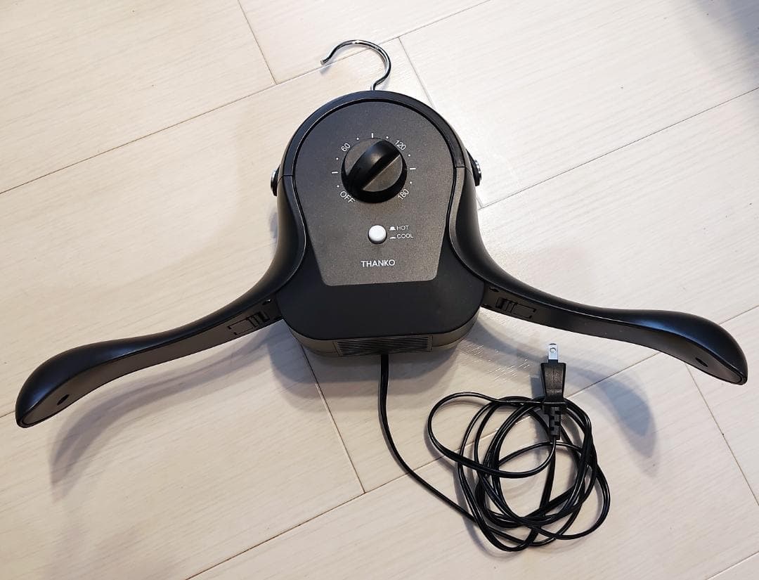 THANKO アイロンいら〜ず3 ハンガー型 シワを伸ばす乾燥機