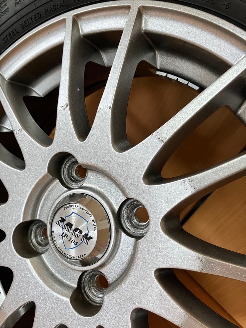 た*き様 2024年式スタッドレスタイヤ、ホイール４本セット　中古　美品