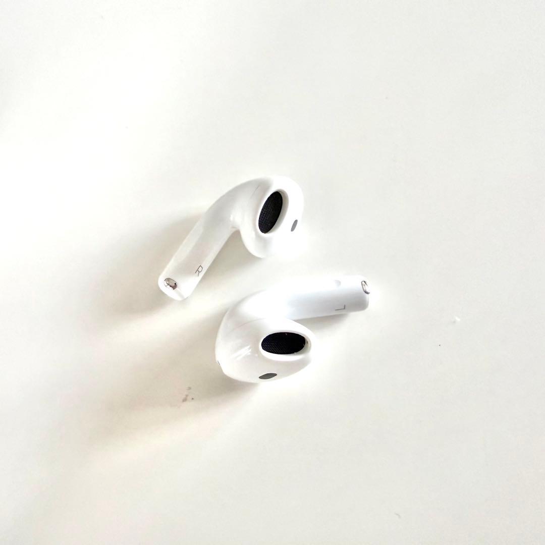 Apple AirPods 4 ANC アクティブノイズキャンセリングモデル