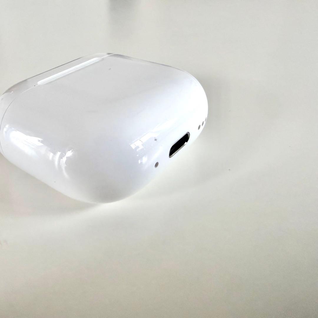 Apple AirPods 4 ANC アクティブノイズキャンセリングモデル