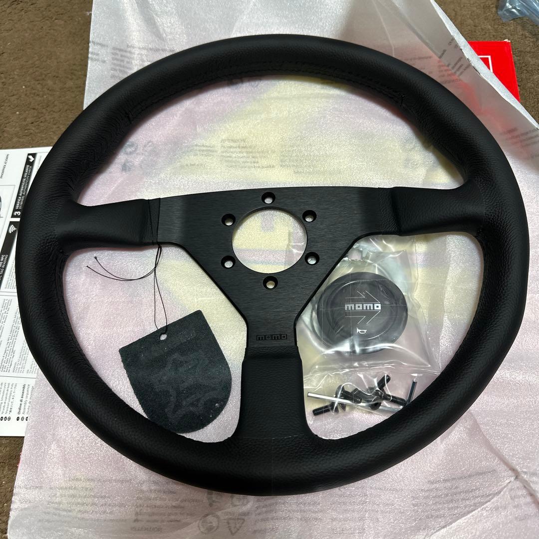 格安momo モンテカルロ350mm正規輸入品新品未使用