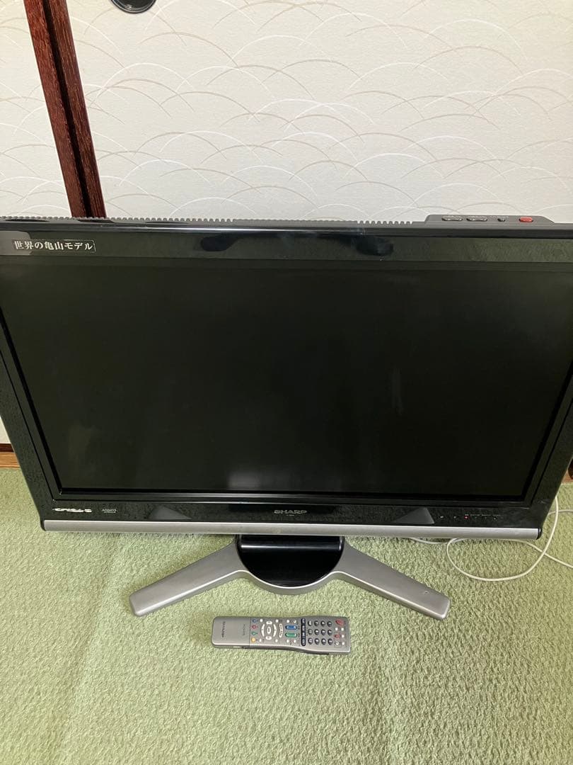 送料込♪32V型/シャープ アクオス 液晶テレビ LC-32D10♪引取可
