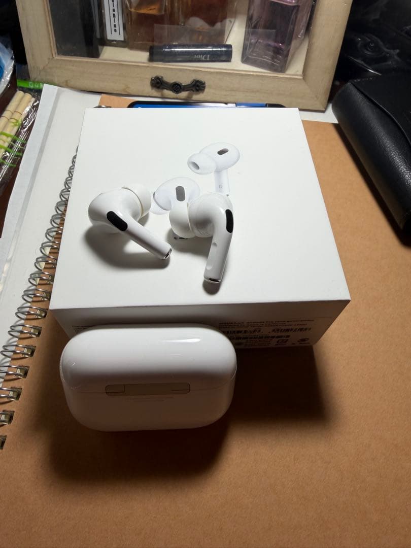 イヤホン Apple AirPods Pro 2. MQD83J/A
