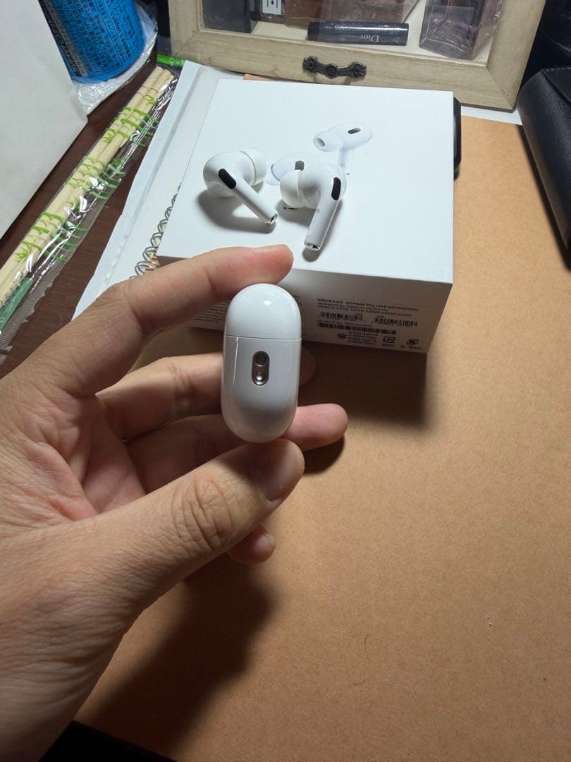 イヤホン Apple AirPods Pro 2. MQD83J/A