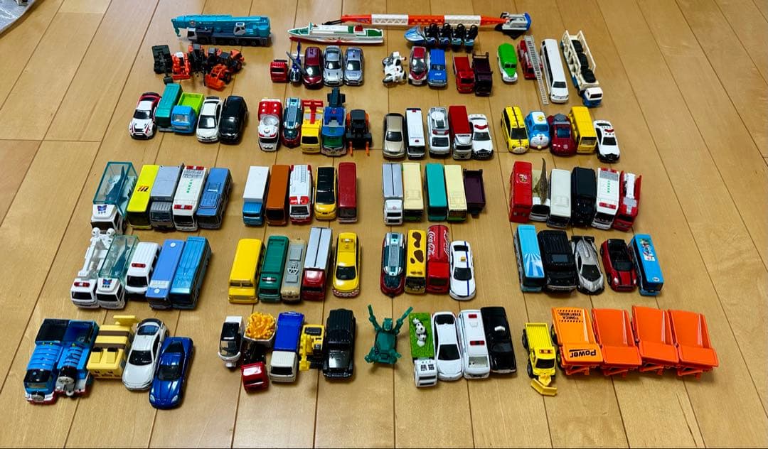 【値下げ】トミカ 100台　まとめ売り