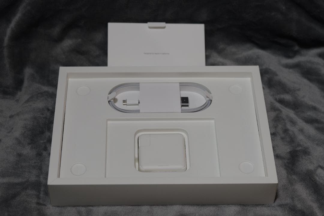 【極良品】MacBook Pro 14インチ M2 Pro 16GB/512GB