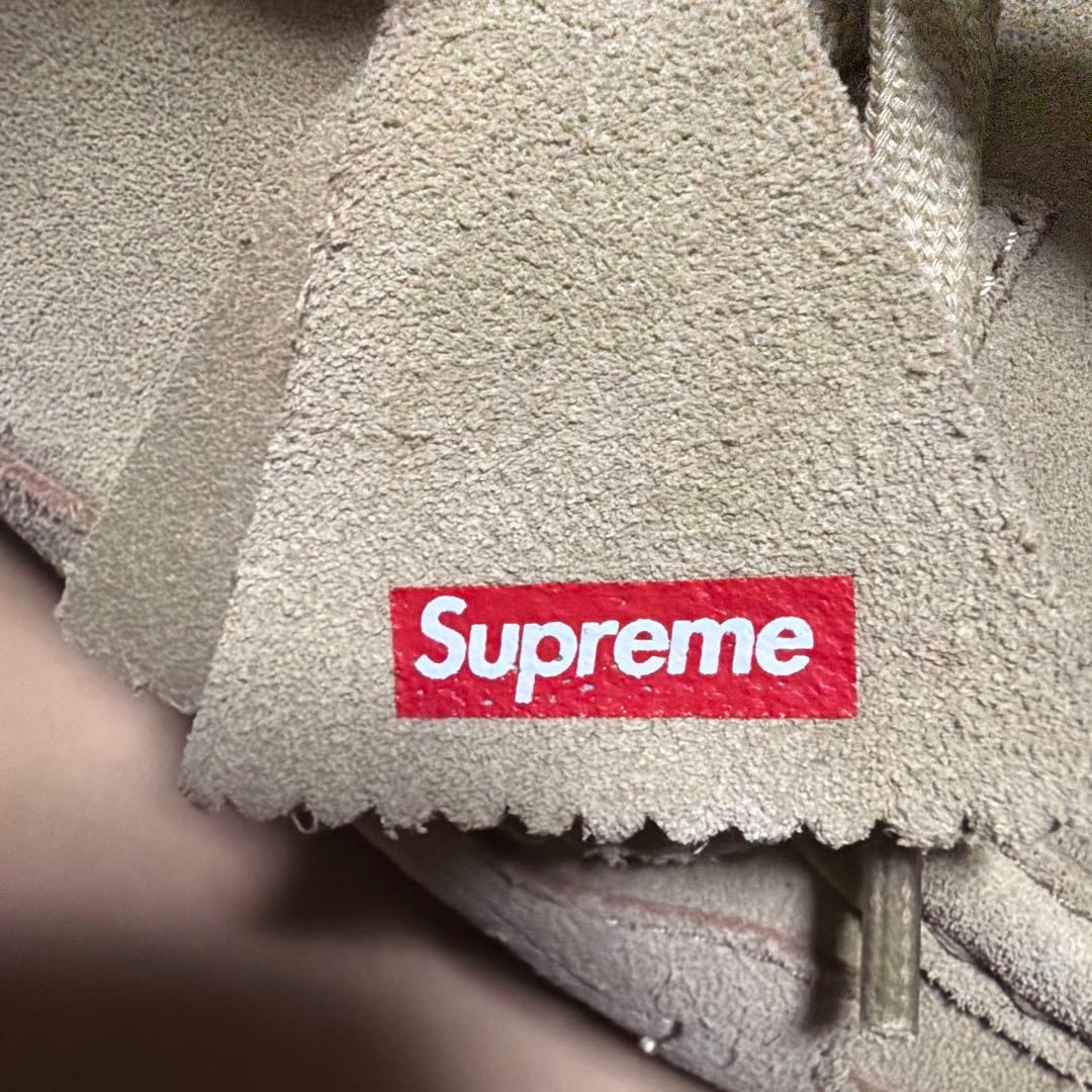 靴 Supreme x Clarks Wallabee Maple