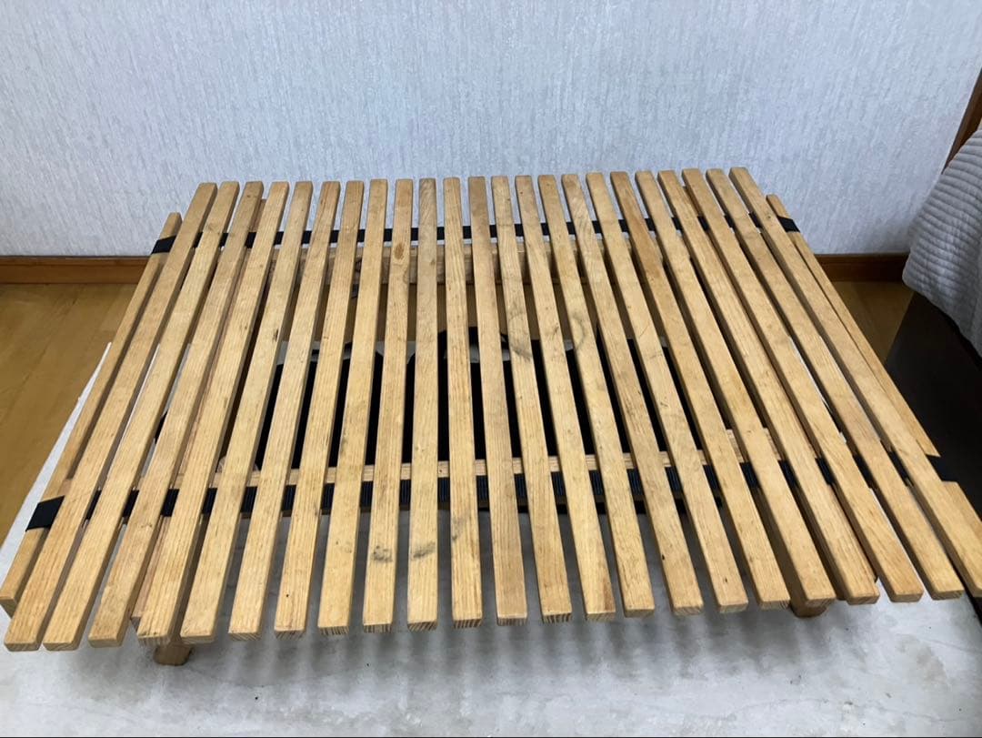 バイヤーオブメイン　ローテーブル