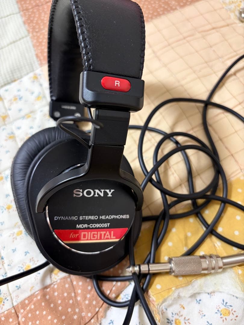 SONY MDR-CD900ST スタジオモニターヘ ッドフォン 赤帯
