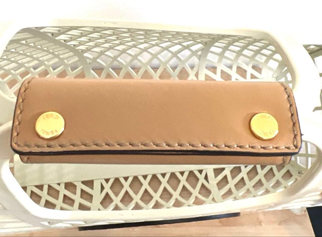 【FENDI 】正規品　ホワイト メッシュデザインバッグ