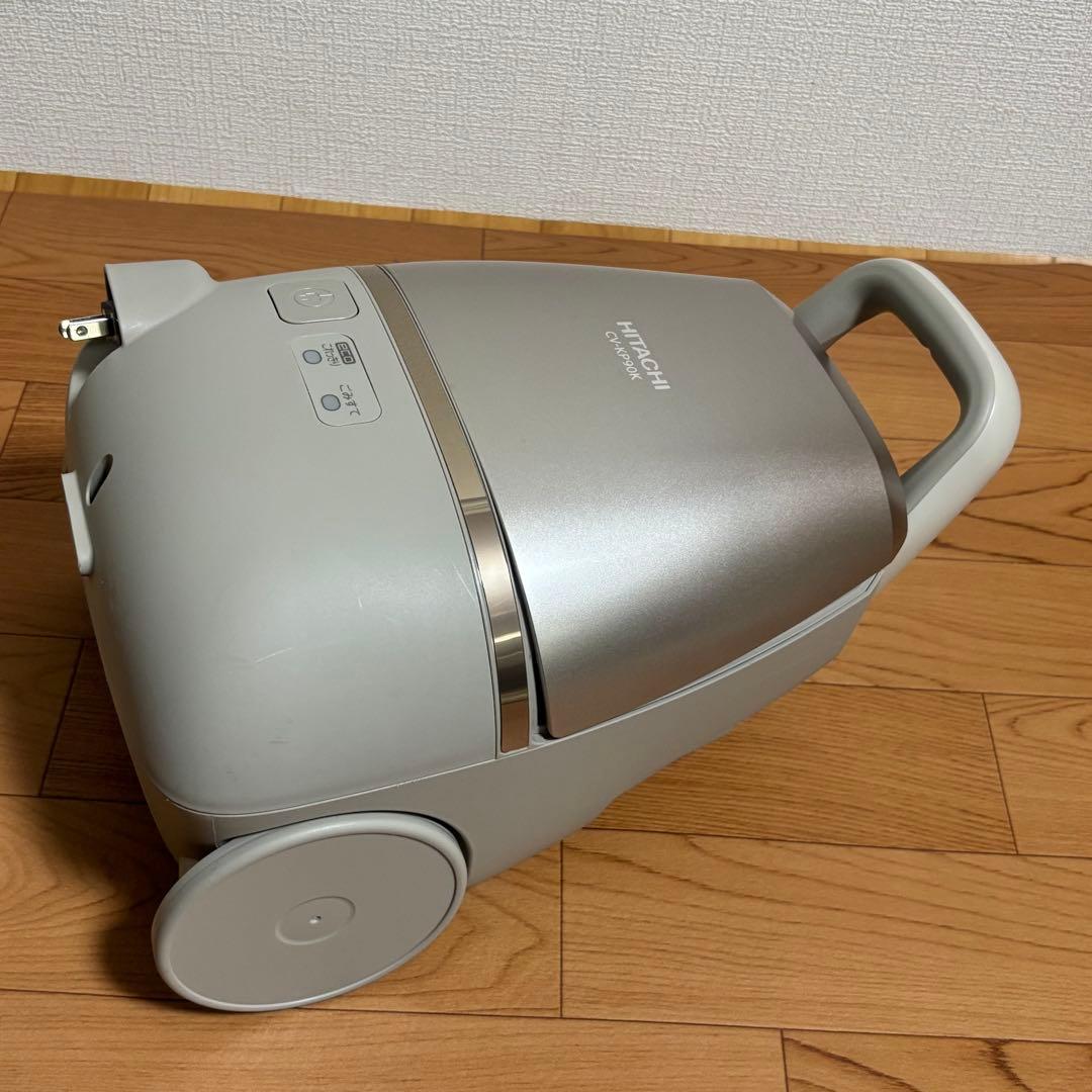 【美品】2023年日本製掃除機　日立CV-KP90K 紙パック掃除機