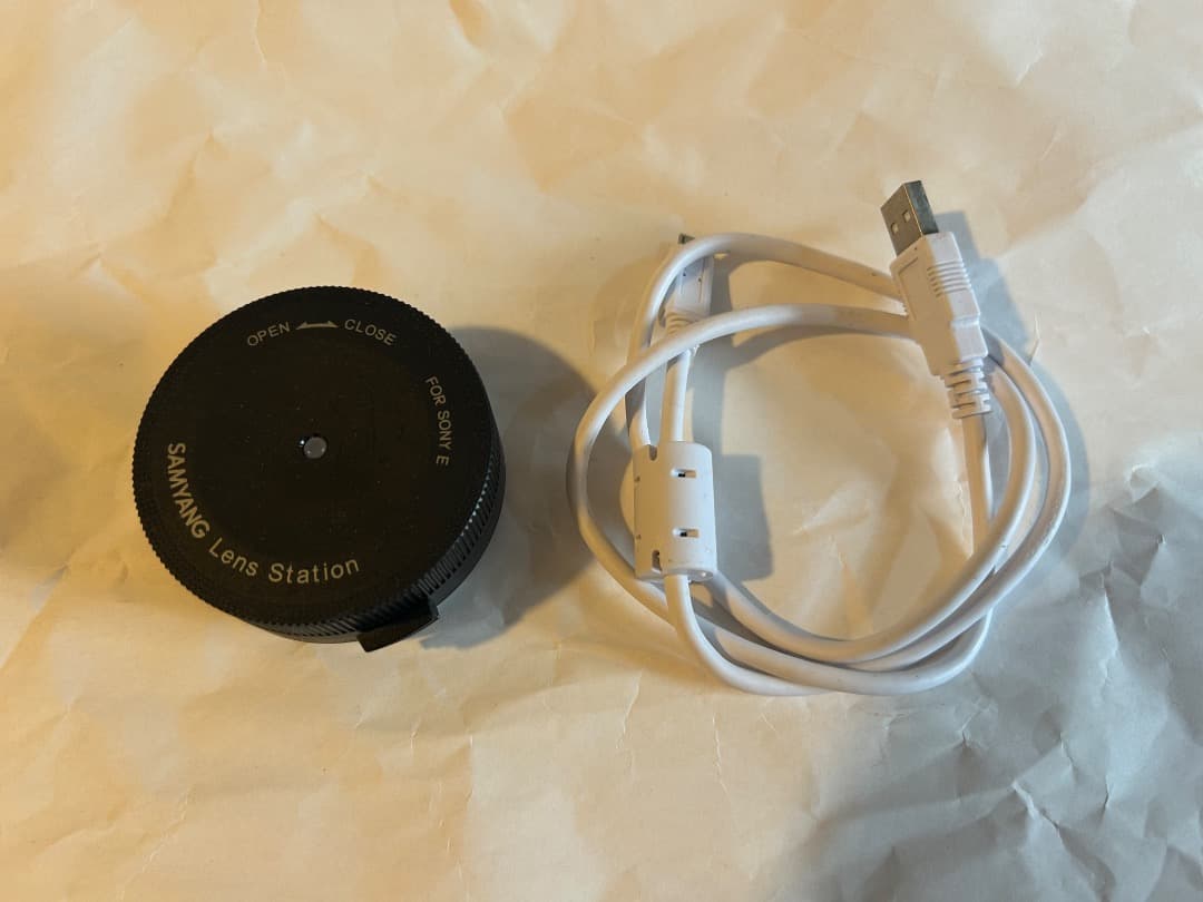 SAMYANG サムヤン レンズステーション Eマウント lensstation