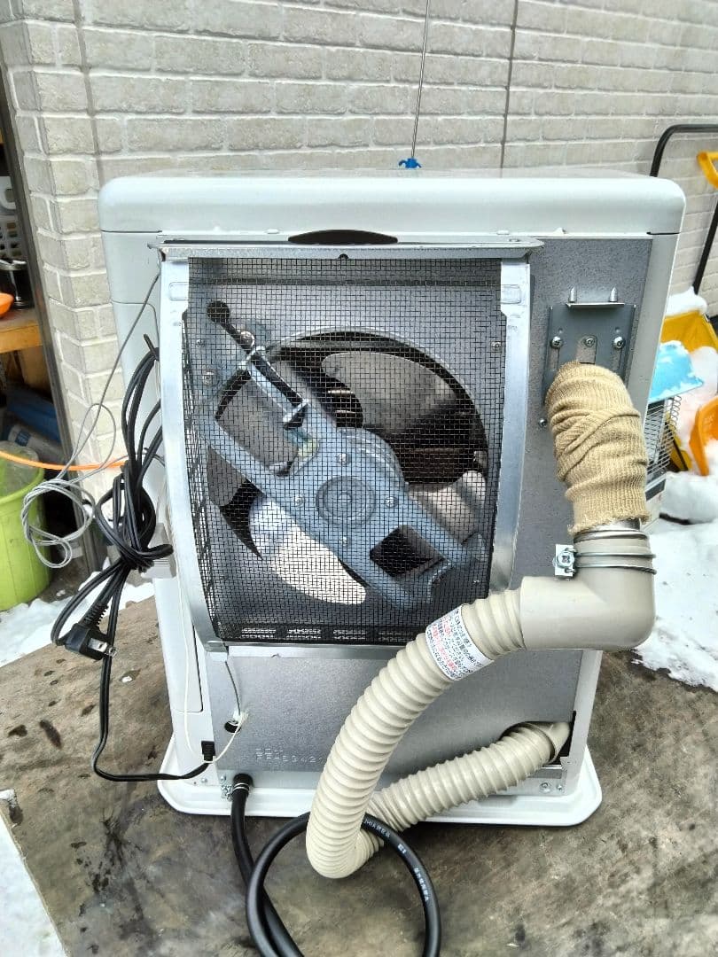 コロナFF石油ストーブスペースネオ！品番「FF‐SG4223M」2023年式中古