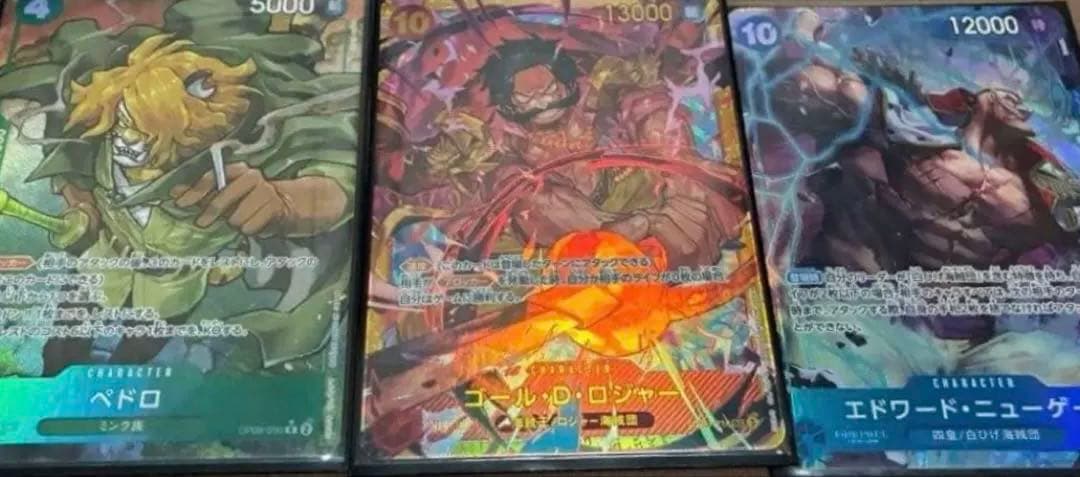 ワンピースカードまとめ売りシークレット数枚SR10枚以上　RとN含め　約700枚