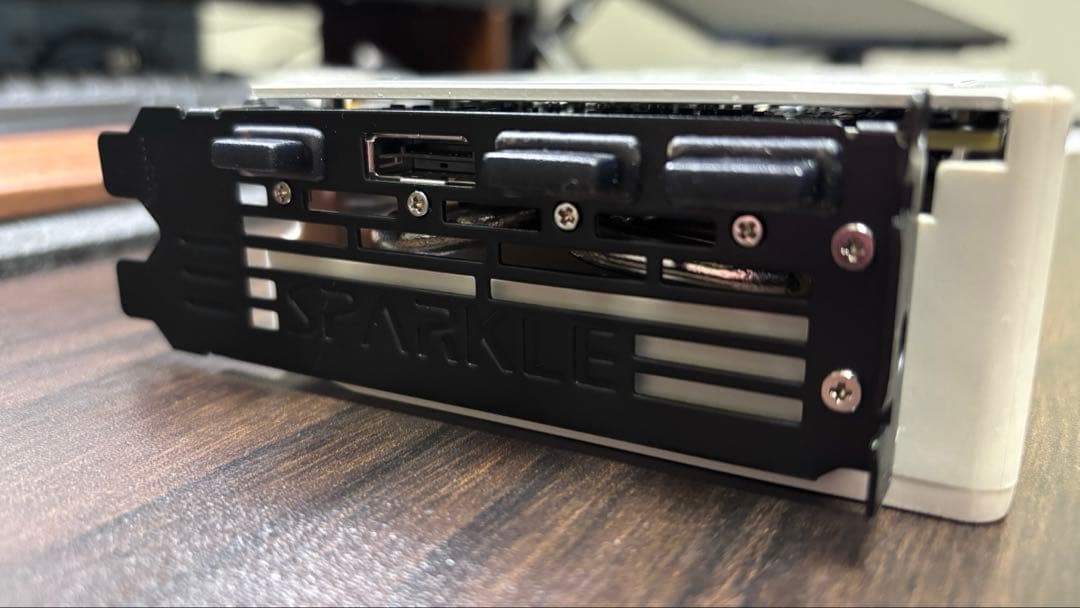 【美品】SPARKLE Intel Arc B570 グラフィックボード