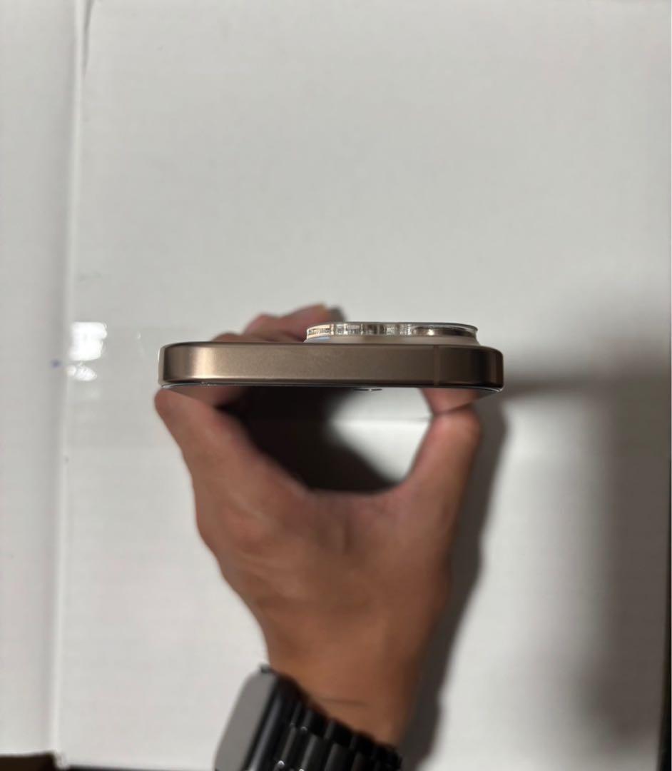 iPhone16Pro 128GB デザートチタニウム　128GB 本体