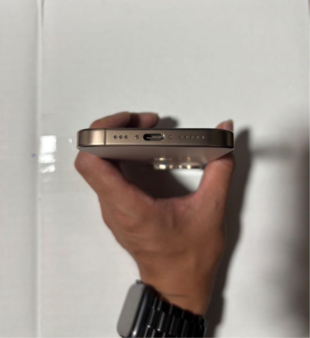 iPhone16Pro 128GB デザートチタニウム　128GB 本体