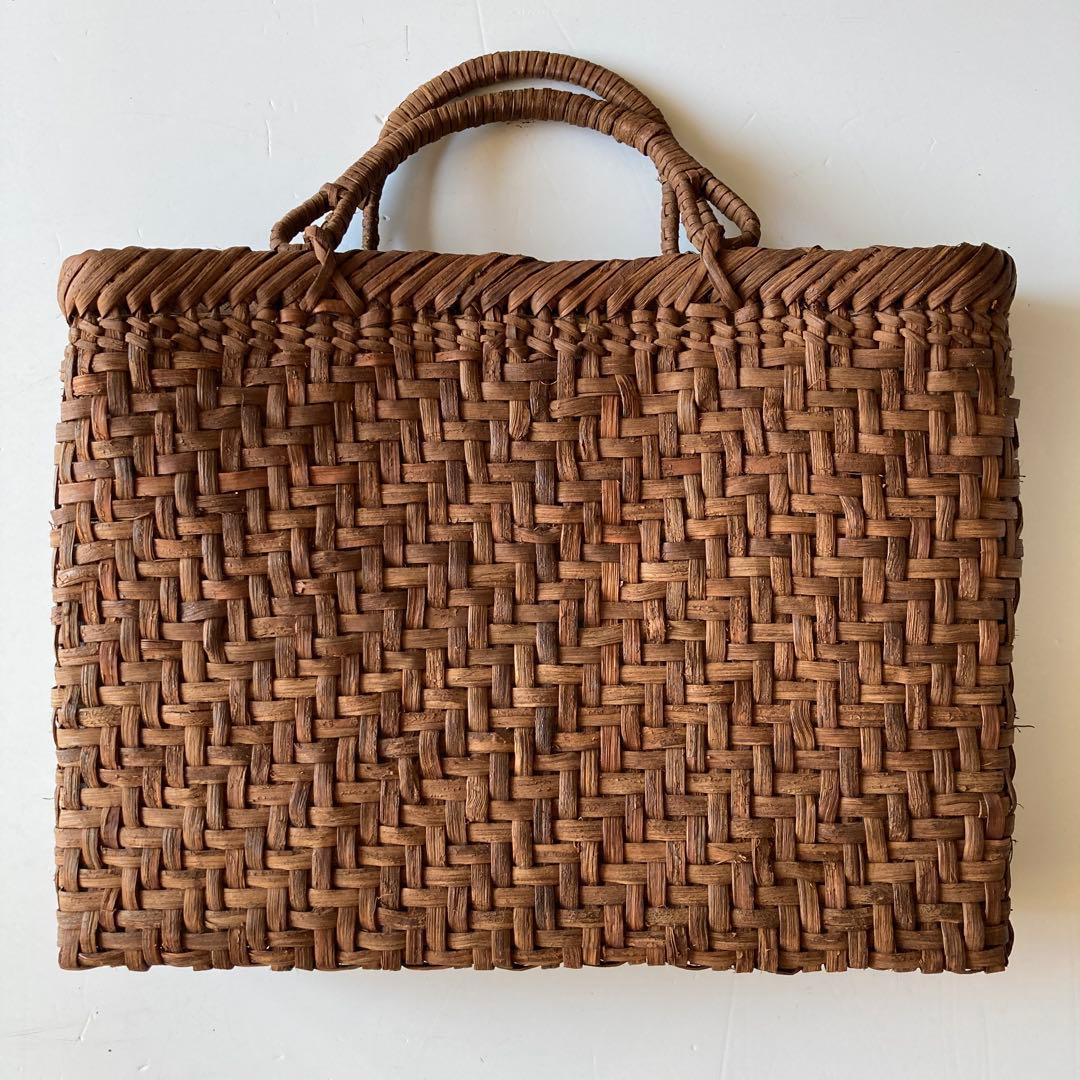 国産山葡萄　手作り　かごバッグ　網代編み　ファスナー内布付