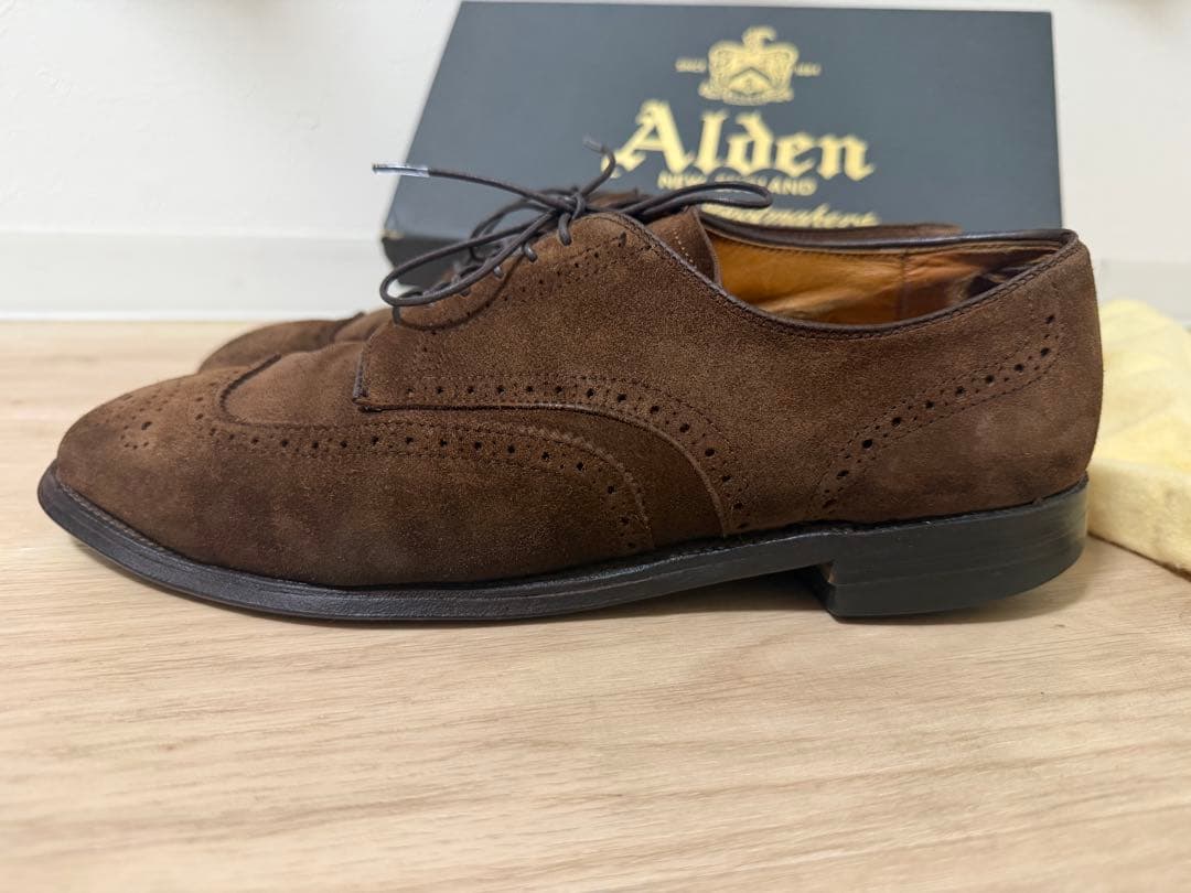 Alden ブラウン スエード ウィングチップ