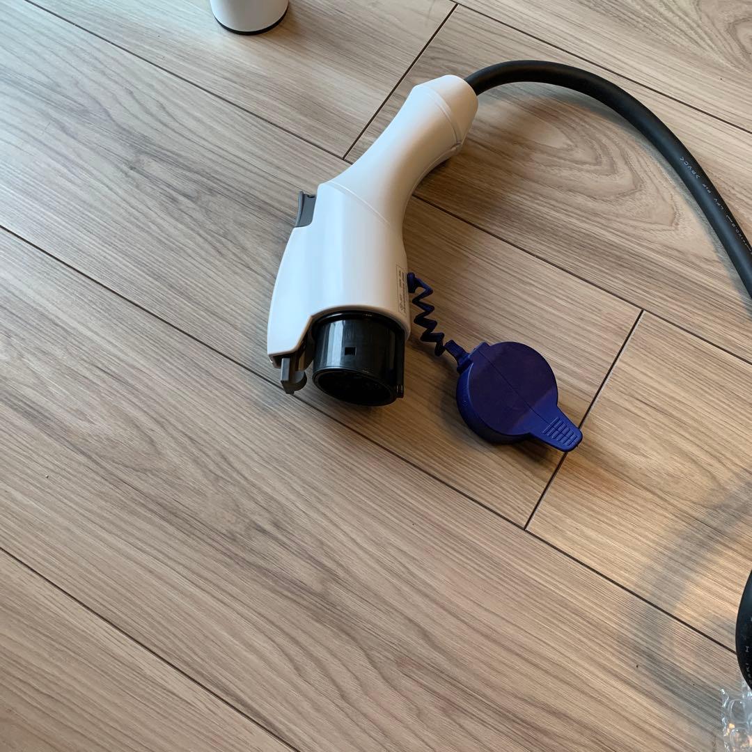 日産電気自動車充電器