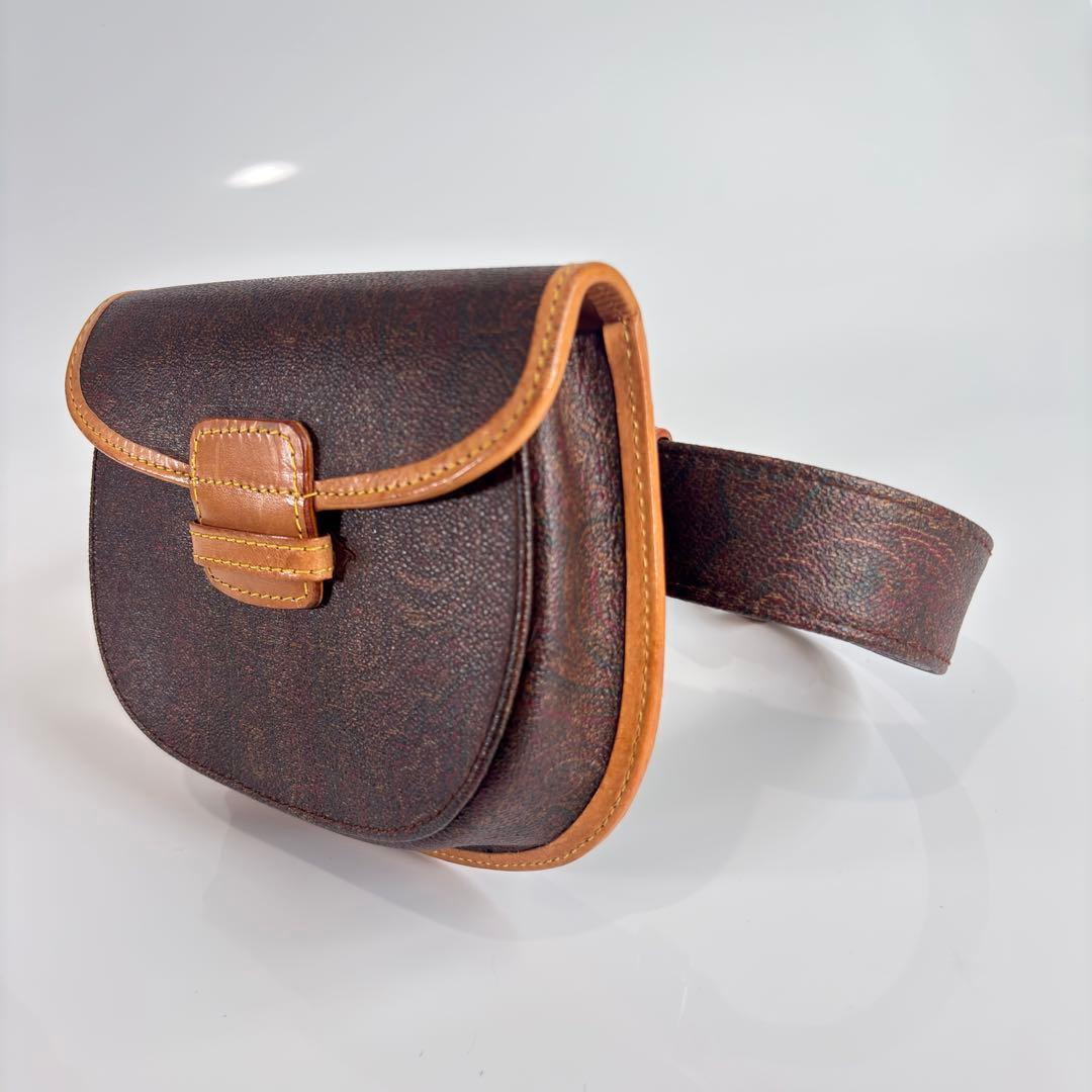 【極美品】ETRO エトロ ショルダーバッグ ペイズリー柄 ベルト 斜めがけ