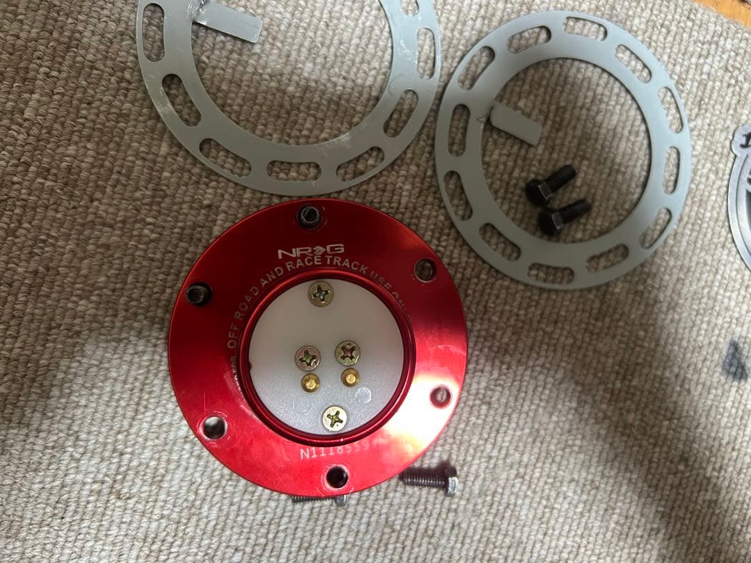 クイックリリース NRG製　ステアリングボス レンチン音