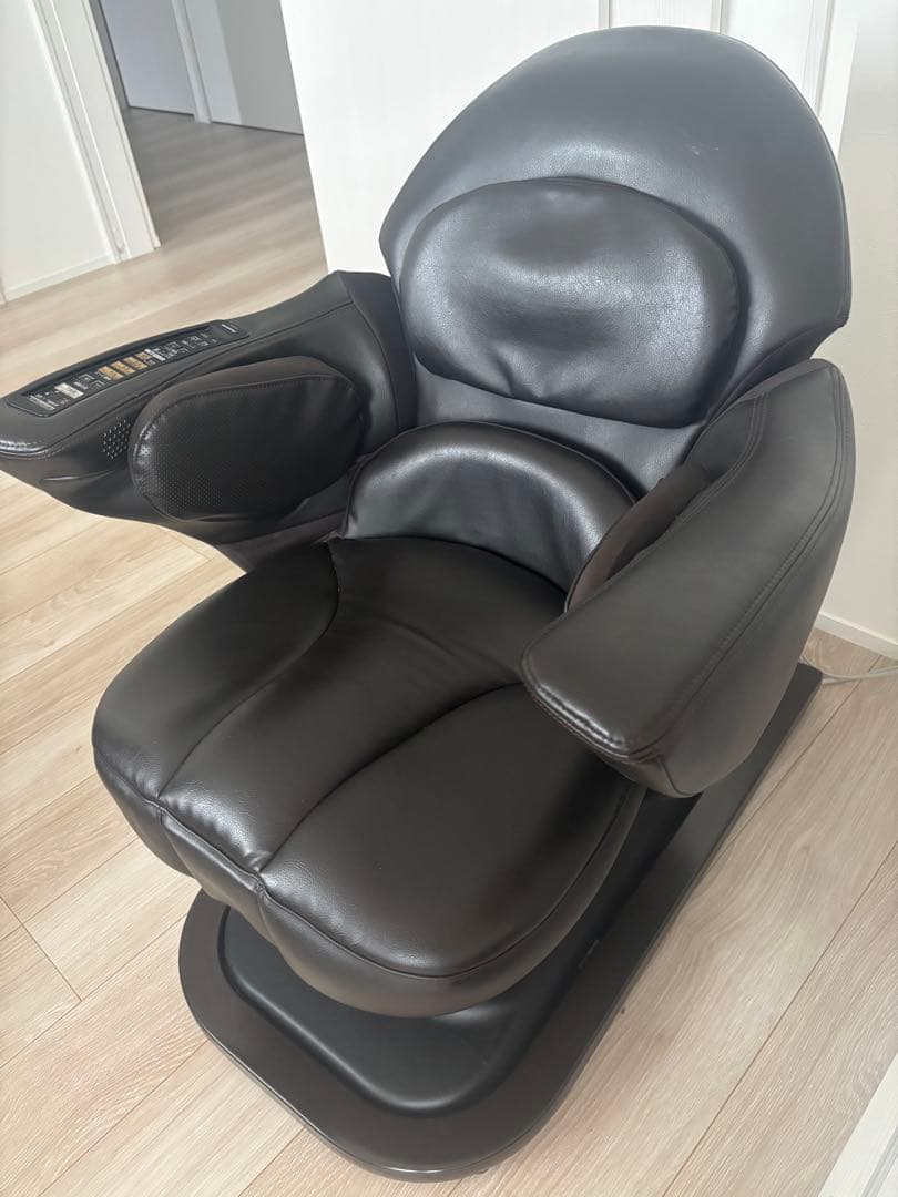 Panasonic コアトレチェア EU-JC70