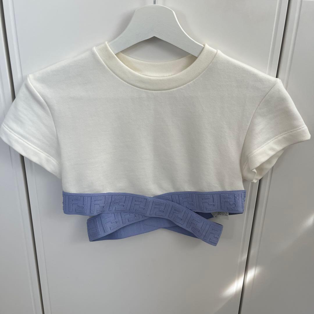 FENDI クロップドTシャツ