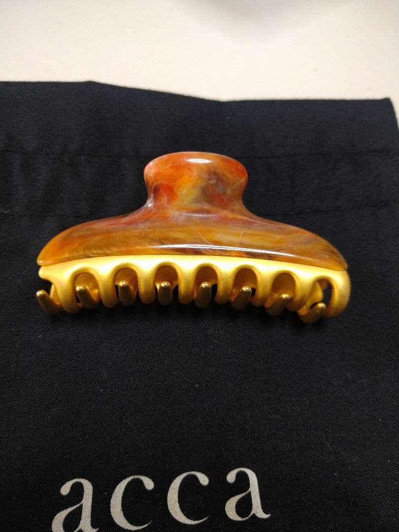 accaマーブル オレンジ系 ヘアクリップ