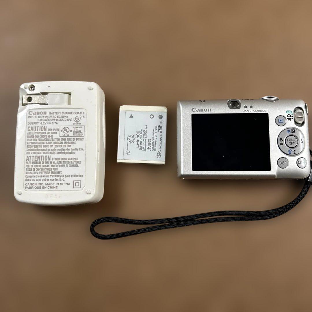 Canon IXY Digital 10.0メガピクセル 本体と充電器付き