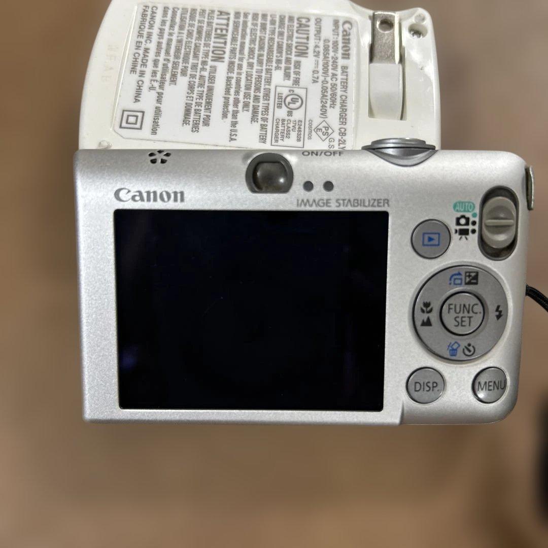 Canon IXY Digital 10.0メガピクセル 本体と充電器付き