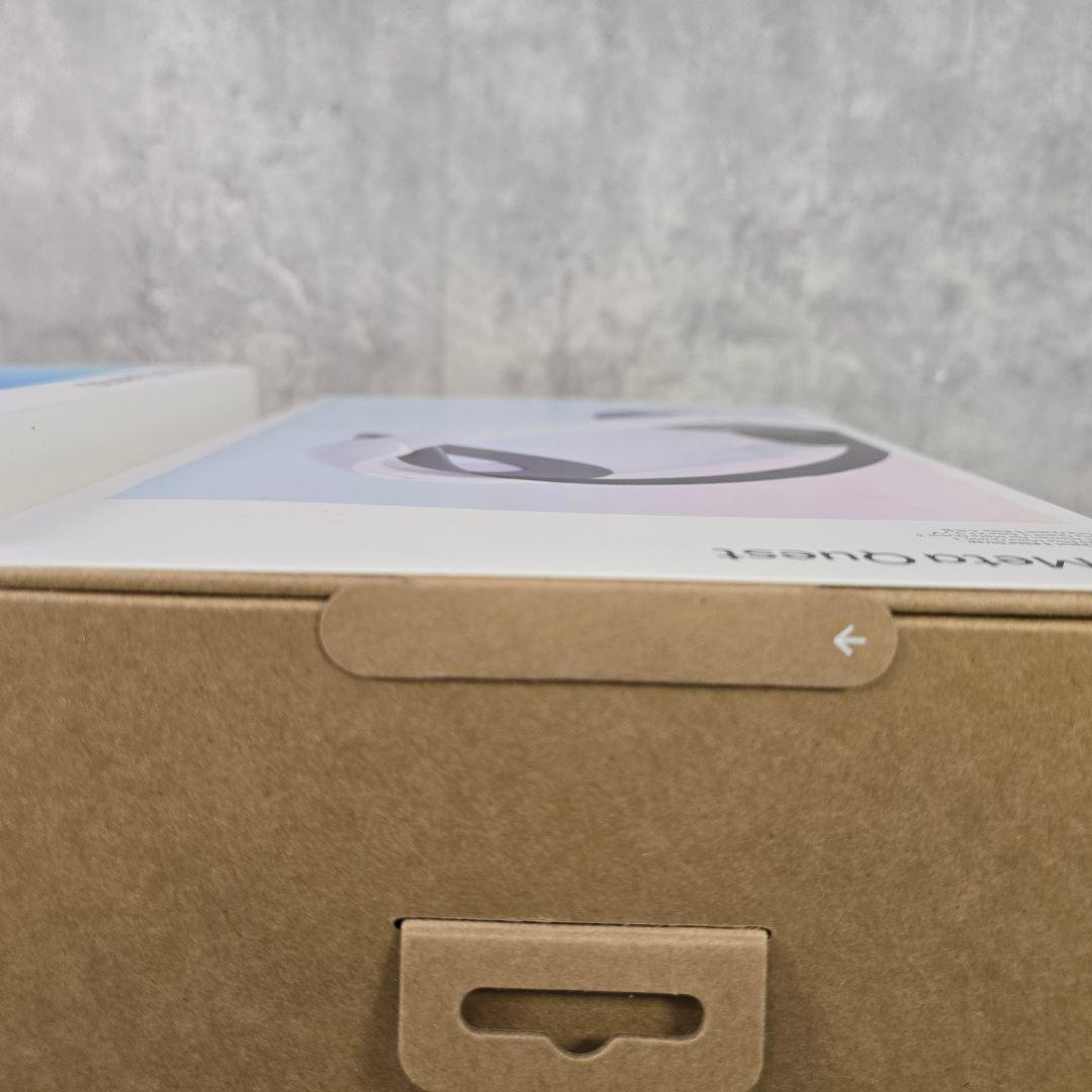 新品　未開封　 Quest 3S 128GB エリートストラップ付き