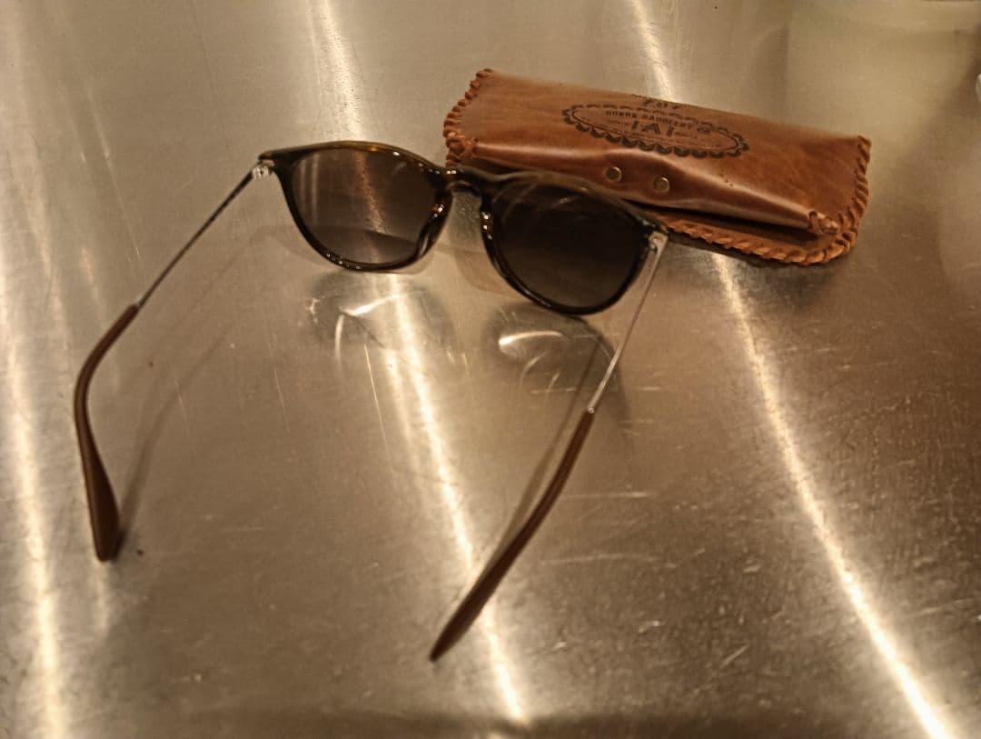 【値下げ】Ray-Ban (レイバン) サングラス 偏光レンズ