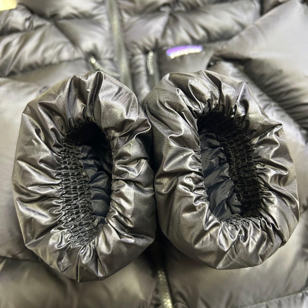 【現行モデル】極美品 パタゴニア フィッツロイダウンフーディ 黒 M 25年製