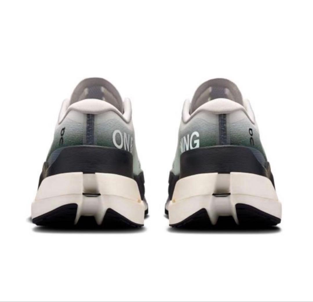 on Cloudboom Max オン クラウドブーム マックス