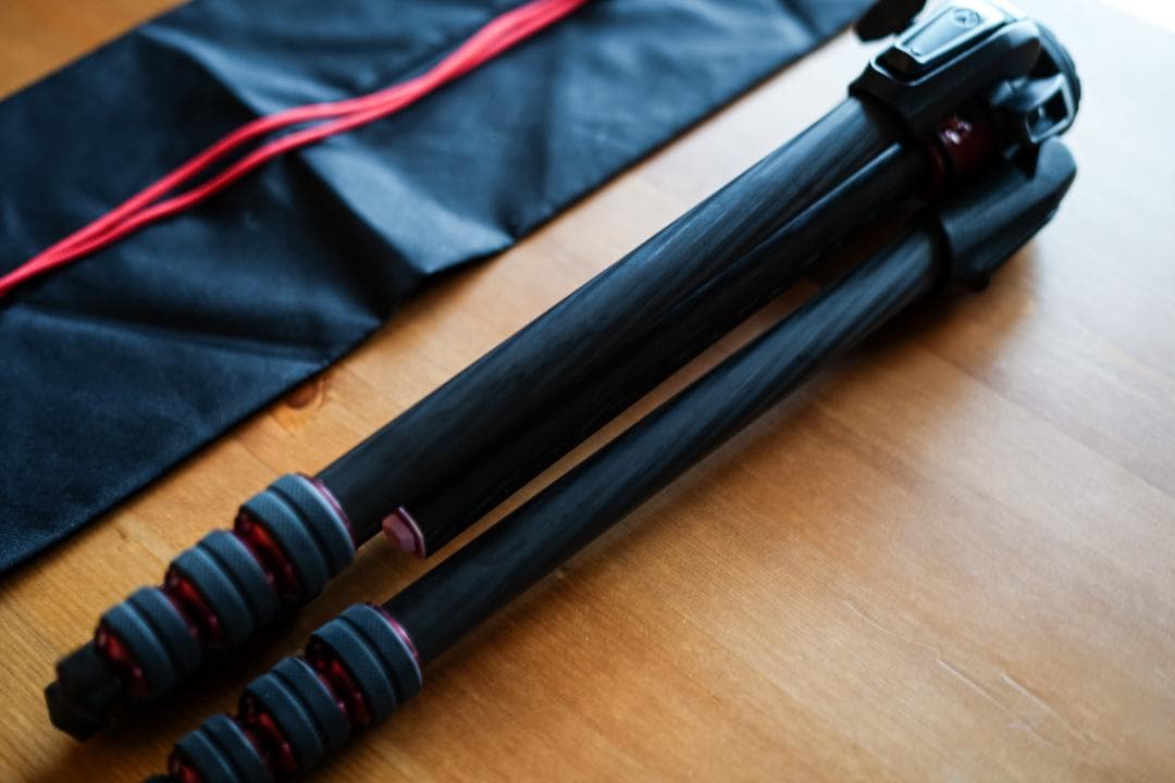 Manfrotto（マンフロット）MT190GOC4TB カーボン三脚 ケース付