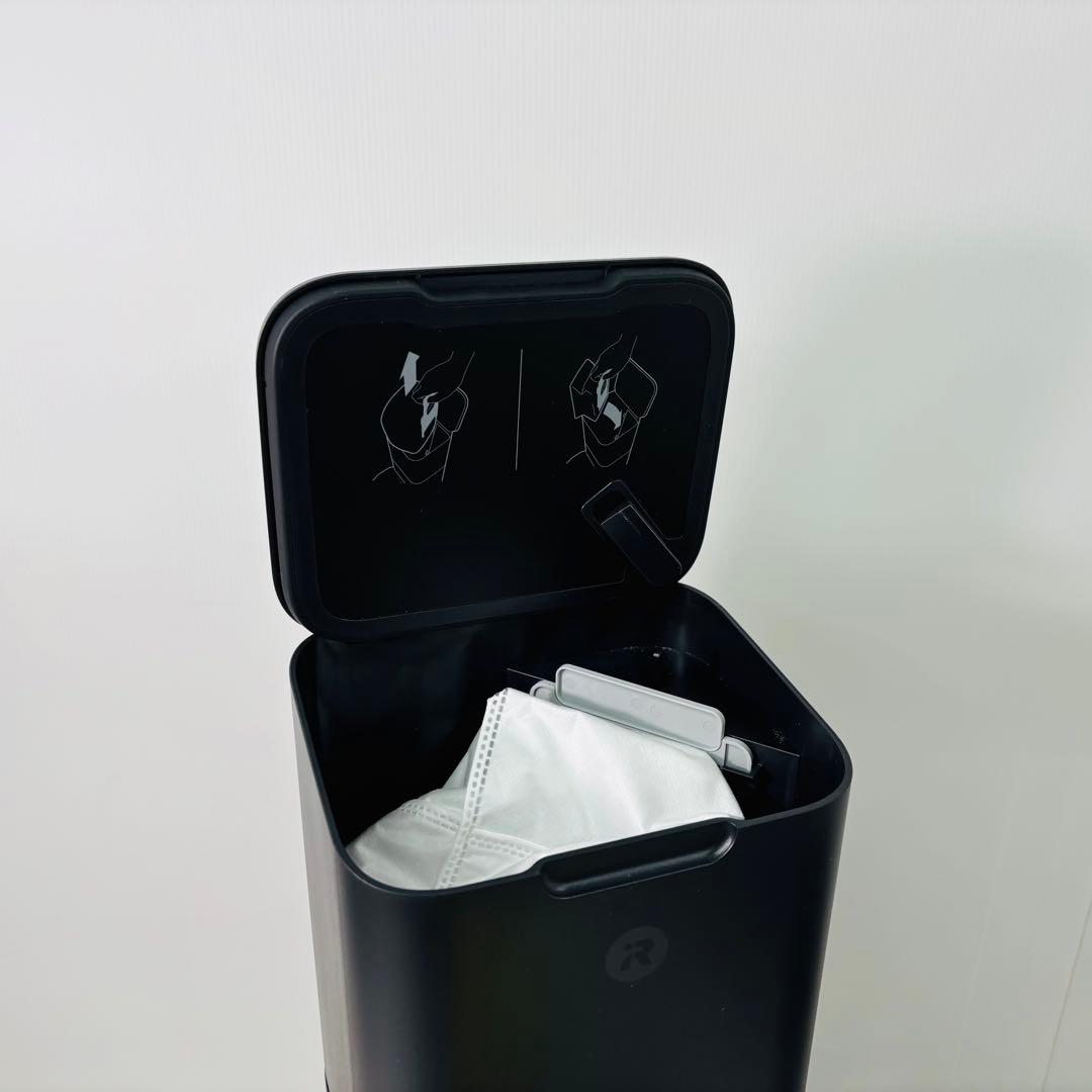 ルンバアイロボット　ルンバi3+ クリーンベースセット