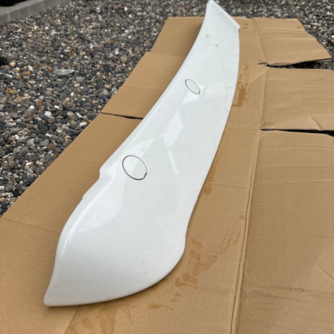 ハイエース　リアウィング　070