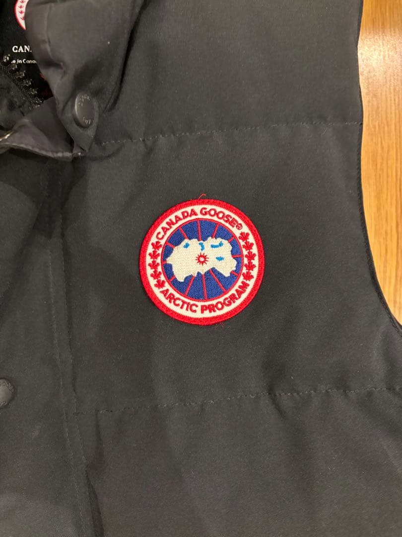   ブラック ダウンベスト